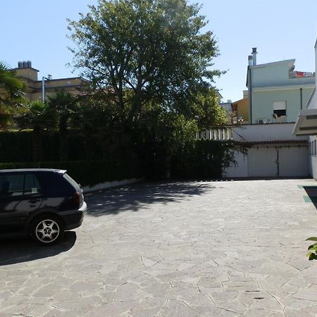 Hotel Nautic B&B Bellaria-Igea Marina Eksteriør billede