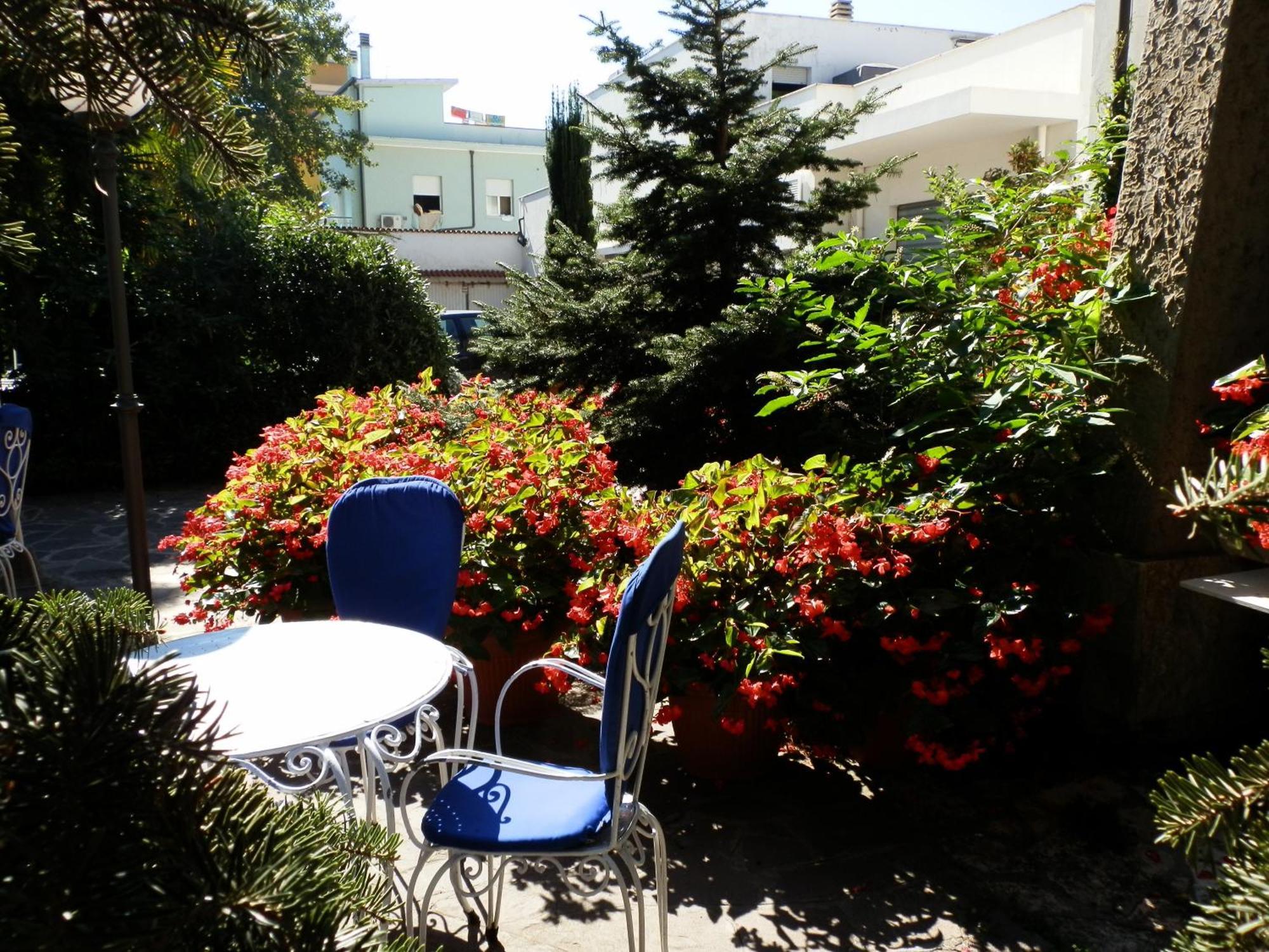 Hotel Nautic B&B Bellaria-Igea Marina Eksteriør billede