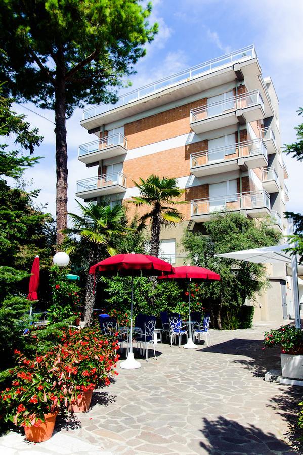Hotel Nautic B&B Bellaria-Igea Marina Eksteriør billede