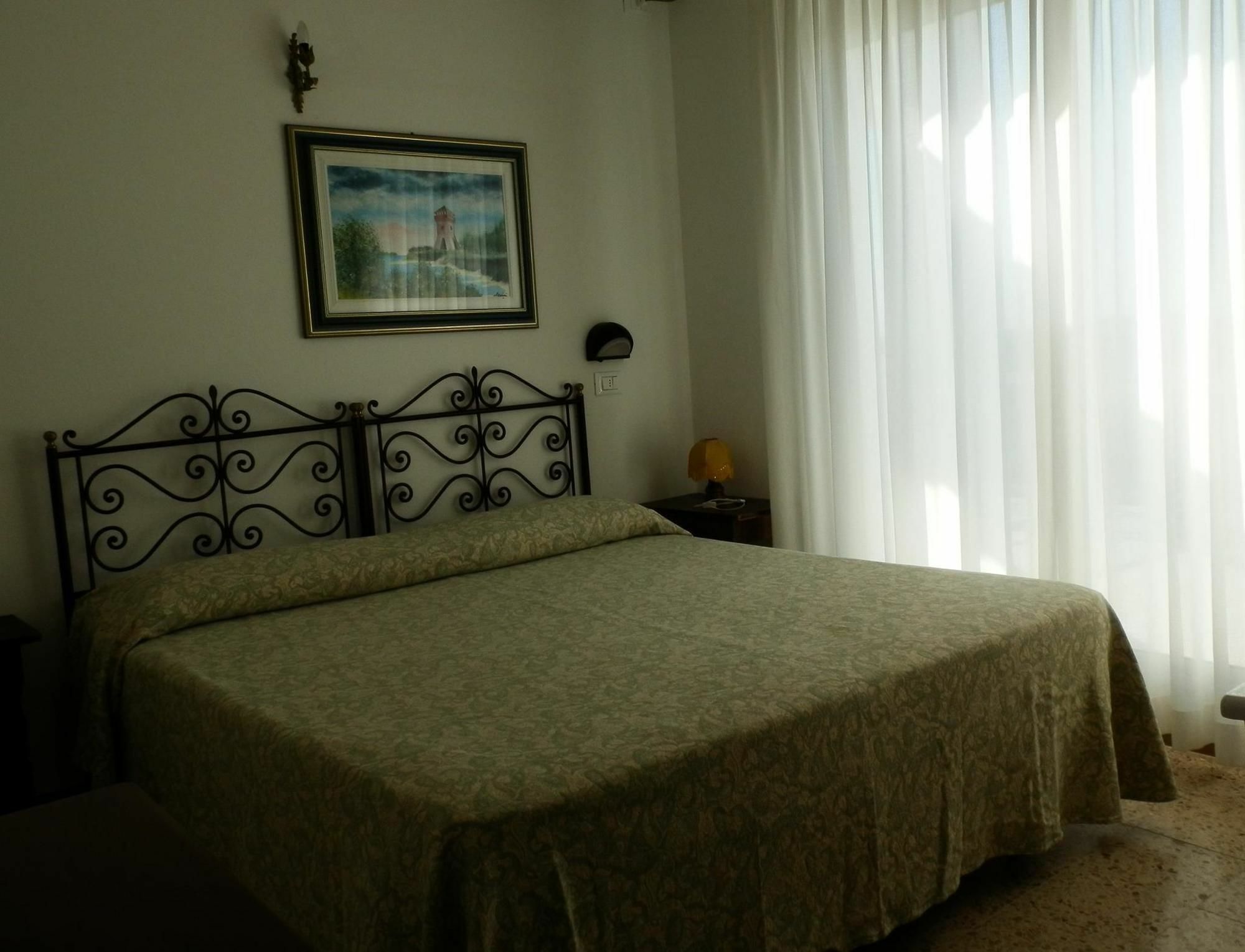 Hotel Nautic B&B Bellaria-Igea Marina Eksteriør billede